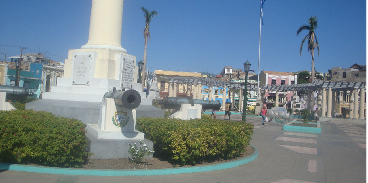 Plaza-de-Marte-Santiago-de-Cuba-Canon-Square