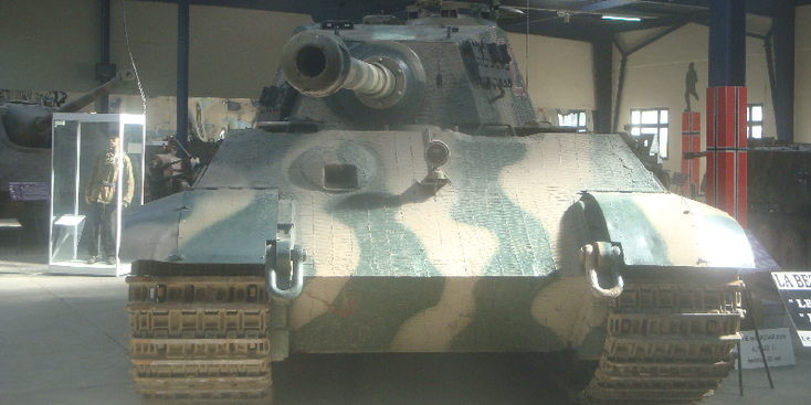 Saumur-museum-Frankrijk-Musee-des-Blindes-tank-Konigstiger