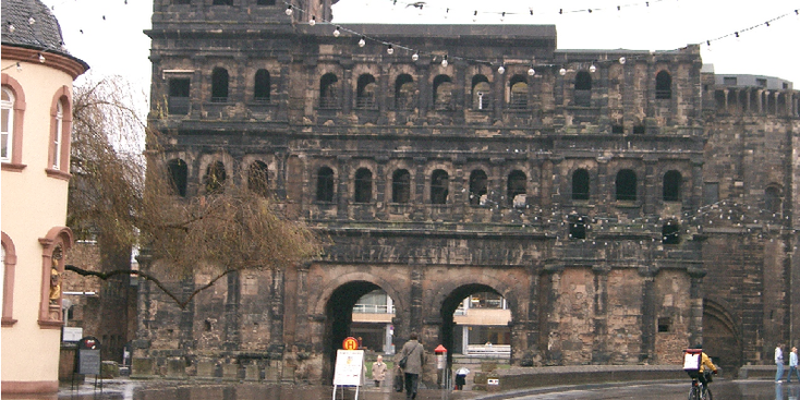 Porta-Nigra-poort-Romeinse-stadsmuur-Trier-Duitsland