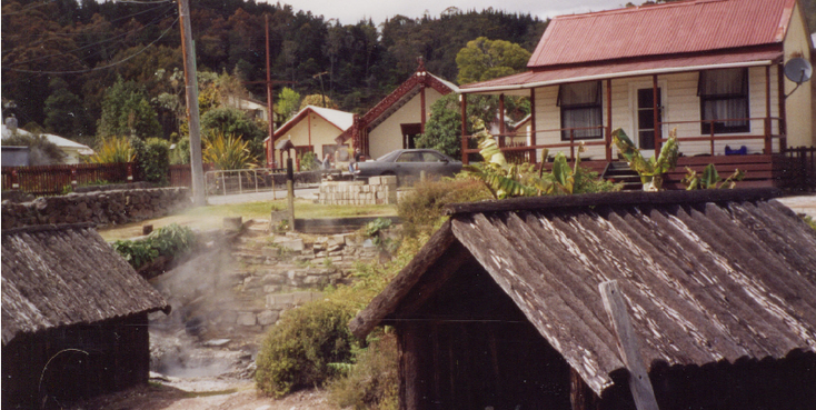 Rotorua-zwavel-borrel-geothermisch-bad-Nieuw-Zeeland