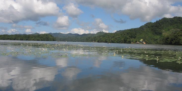 Rio-Dulce-Guatemala-Livingstone