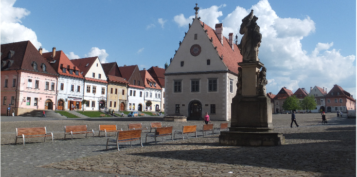 Radnice-Namesti-Bardejov-plein-beeld-Slowakije