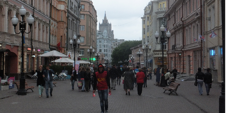Arbat-Street-Shoppiong-Moscow-Russia