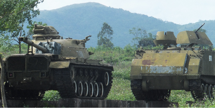 Khe-Sanh-tank-leger-militair-fort-basis-DMZ-Vietnam-oorlog