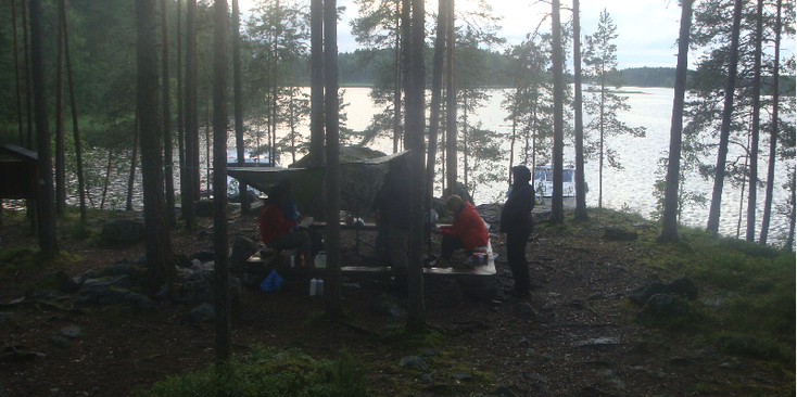 Linnansaari-nationaal-park-camping-kampvuur-meren-bos-uitzicht-Finland