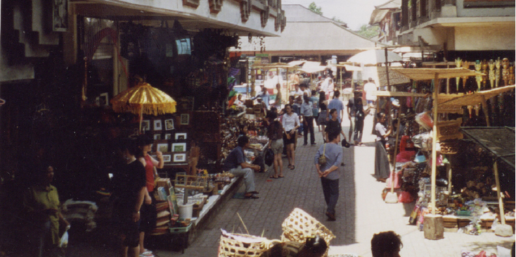 Kuta-straatleven-markt-Bali-Indonesië