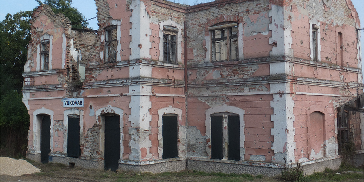 Vukovar-kogelgaten-treinstation-Joegoslavië-oorlog-Kroatië