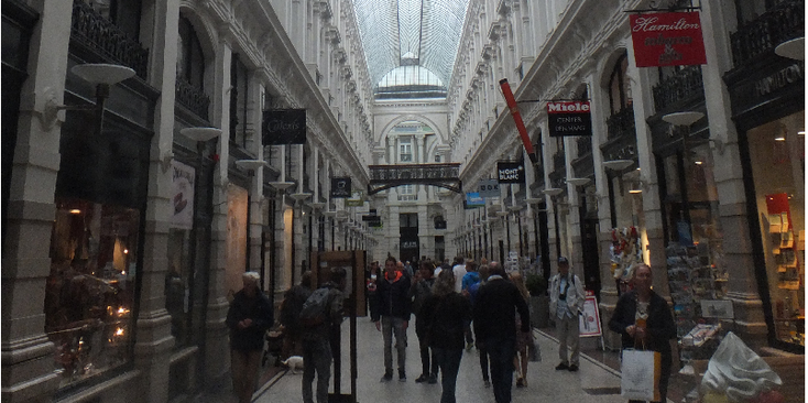 Passage-winkelen-shoppen-overdekt-Den-Haag-sGravenhage-Nederland