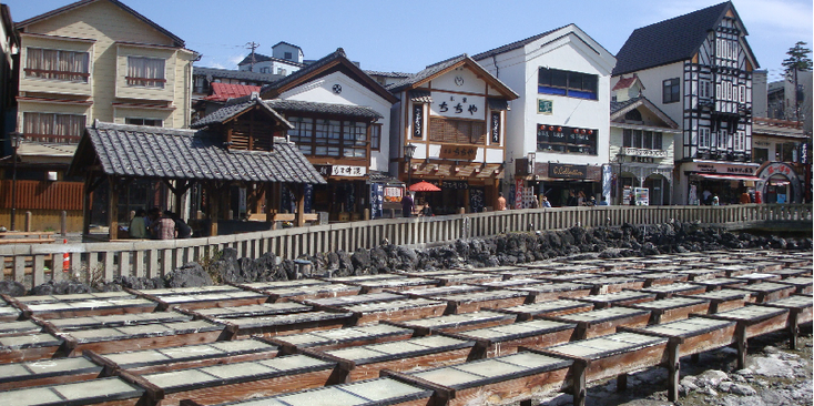 Kusatsu-onsen-Yubatahe-heetwater-bron-bakken-Japan
