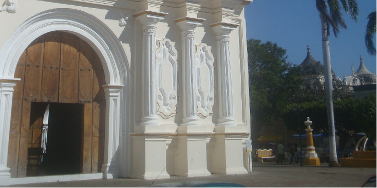 Leon-witte-stad-koloniaal-Spaans-kathedraal-kerk-Nicaragua