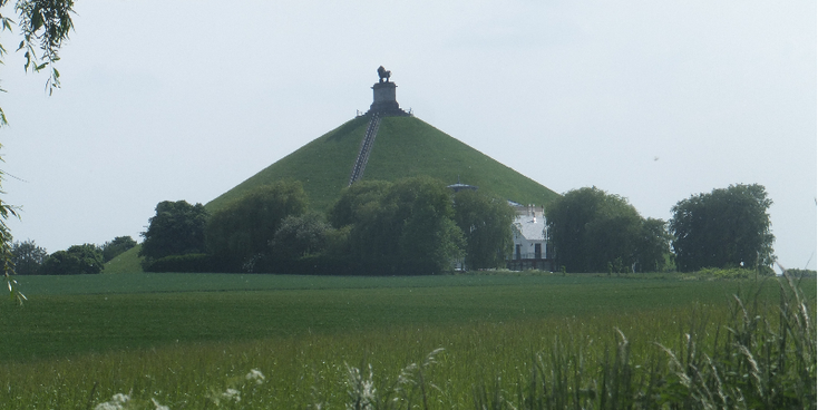 Leeuw-van-Vlaanderen-heuvel-Prins-van-Oranje-Willem-tweede-Waterloo-slagveld-België