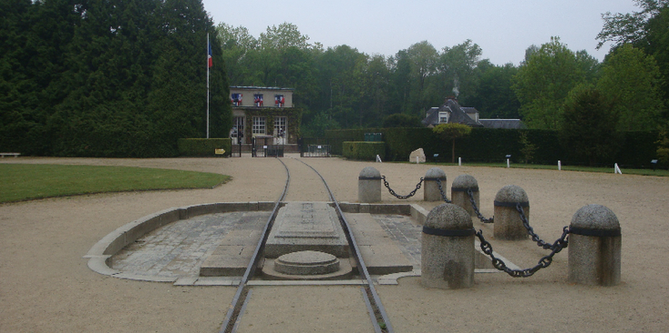 Compiègne-bos-Clairiere-de-L’Armistice-Frankrijk-overgave-Hitler-wagon
