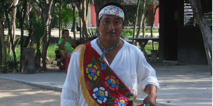Voladores-de-Papantla-Mahahual-Tulum-Yucatan-Mexico