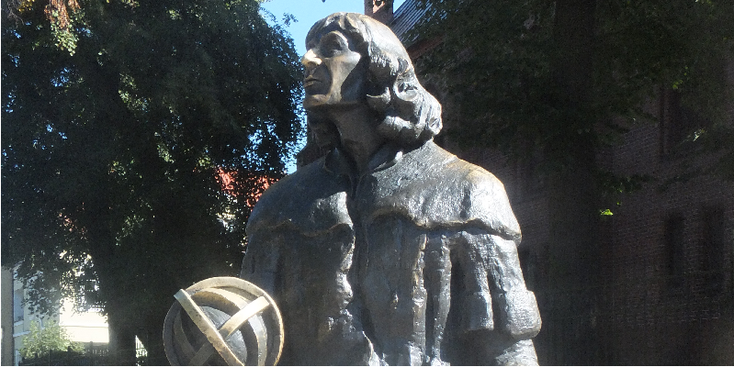 Copernicus-Oltszyn-Statue-Poland