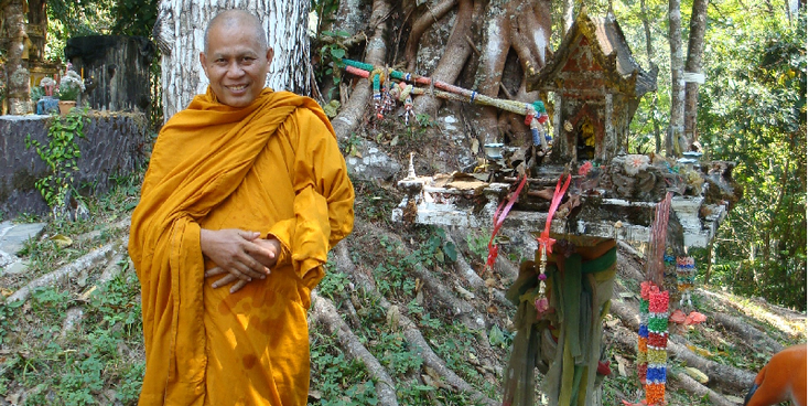 Doi-Phu-Kha-monnik-nationaal-park-bergen-Nan-Thailand