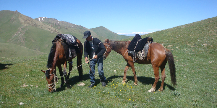 Paard-rijden-Kirgizië-Song-Kol-meer