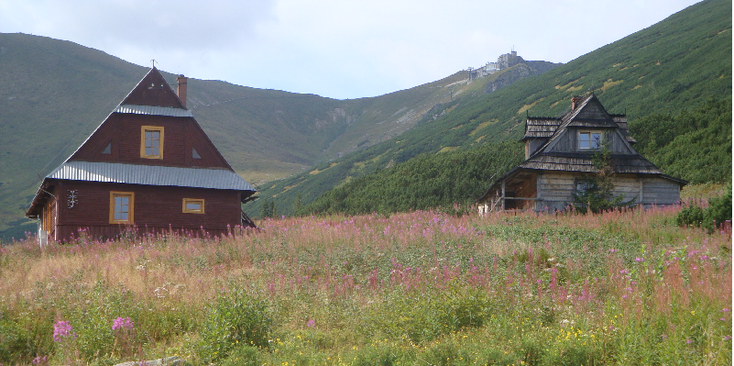 Tatra-nationaal-park-Polen-bergen-huizen