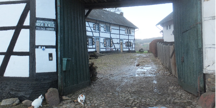 Bommerig-Mechelen-boerderij-poort-landhuis-Zuid-Limburg-Nederland
