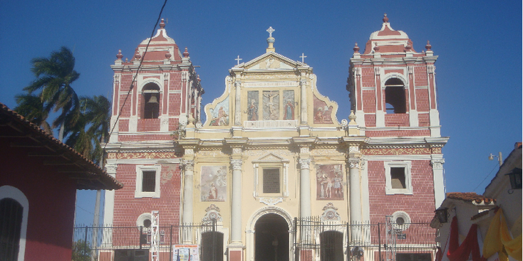 Leon-witte-stad-koloniaal-Spaans-kathedraal-kerk-Nicaragua