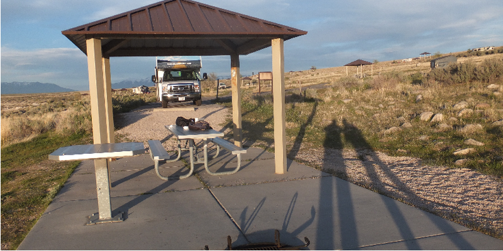 Bridger-Bay-campground-Antelope-Island-camping-Utah-Verenigde-Staten