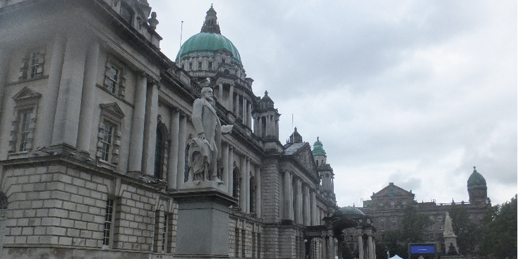 Belfast-stadhuis-parlement-gebouw-hoofdstad-Noord-Ierland