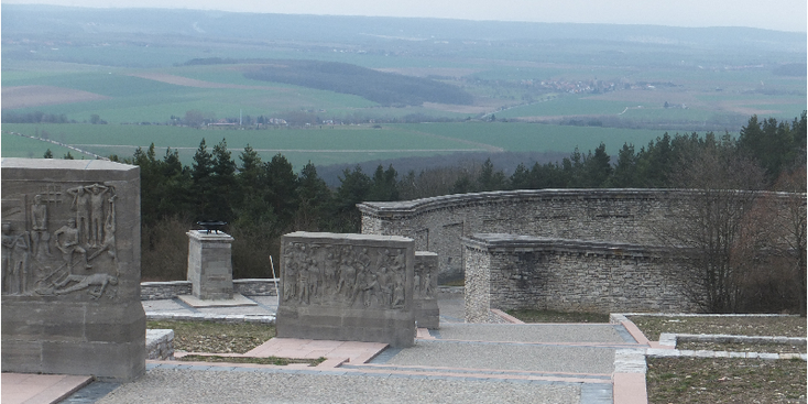Buchenwald-Straat-der-Naties-vuur-Weimar-potten-Duitsland