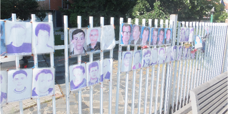 Pristina-foto-hek-slachtoffers-doden-Kosovo