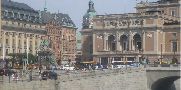 Gustavs-Adolfs-Torg-plein-brug-rivier-standbeeld-paard-plein-Stockholm-Zweden