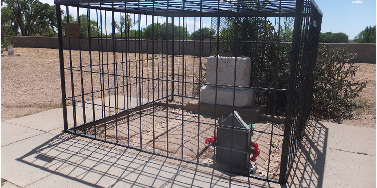 Billy-the-Kid-graf-monument-kooi-Old-Fort-Sumner-Museum-Verenigde-Staten