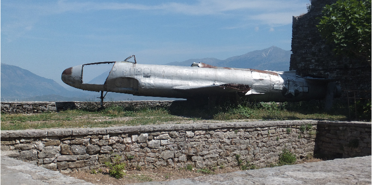 Mig-vliegtuig-gevechts-Gjirokaster-Gjrokastra-Albanië-Sovjet
