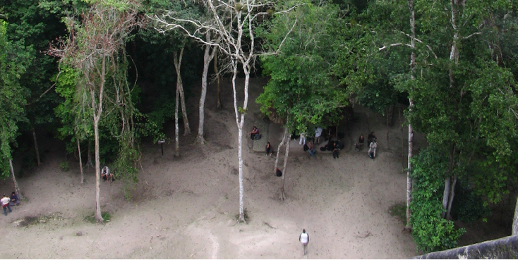 Tikal-maya-Indians-Temple-Guatemala