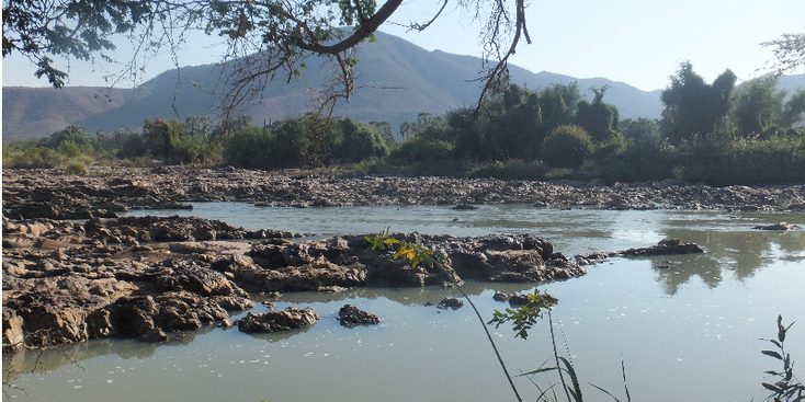 Epupa-Falls-watervallen-grens-Angola-Namibië