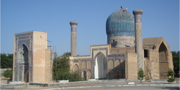 Moskee-minaret-koepel-blauwe-tegels-poort-Oezbekistan-Samarkand