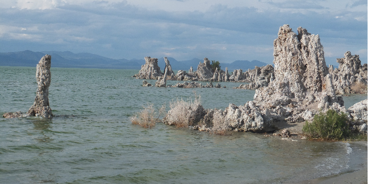 Mono-Lake-meer-tufa-zoutpilaren-Californië-Verenigde-Staten