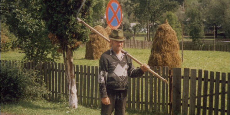 Boekovina-boer-hooi-vork-Roemenië