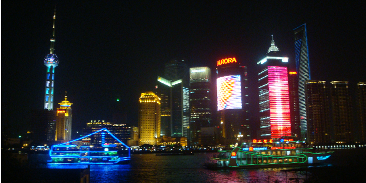 Shanghai-skyline-China-vrije-staat-verlicht