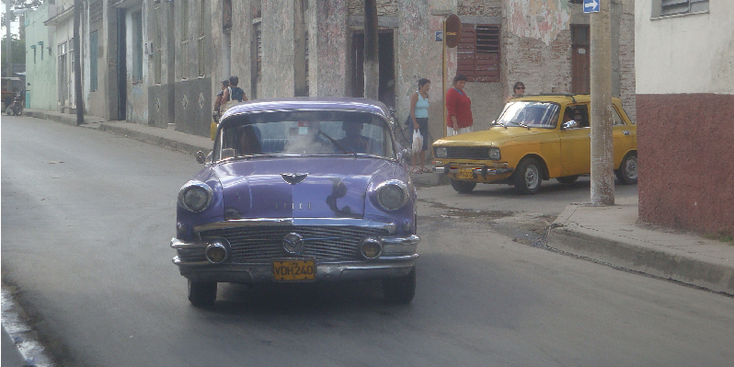 Santa-Clara-Cuba-Classic-American-Car