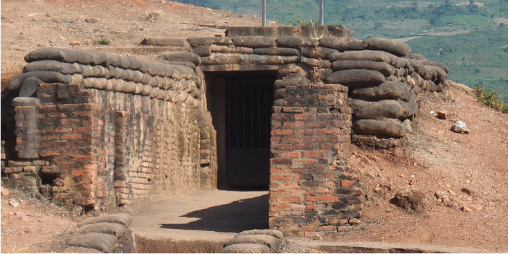 Elaine-A1-heuvel-bunker-Dien-Bien-Phu-Frans-Vietminh-oorlog-Vietnam