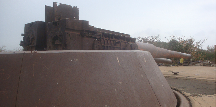 Isle-de-Goree-kanon-WW2-eiland-Senegal