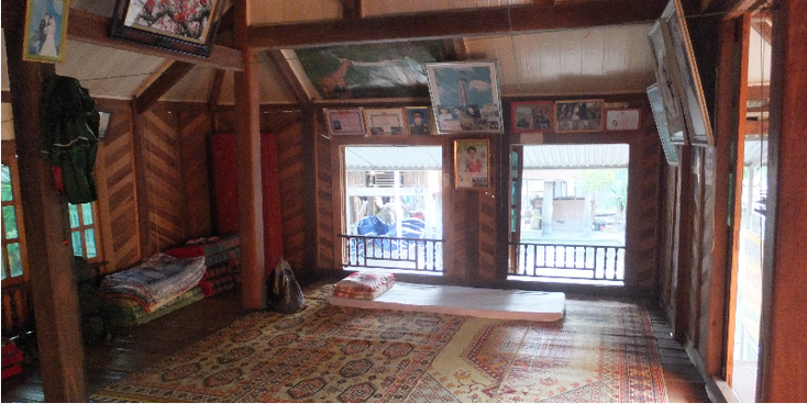 Ha-Trung-Tu-Nha-Mai-Chau-Nghi-homestay-matras-Vietnam