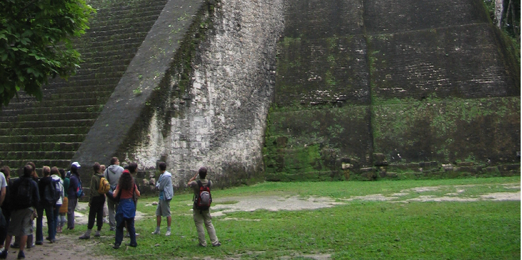 Tikal-maya-Indianen-tempel-Guatemala