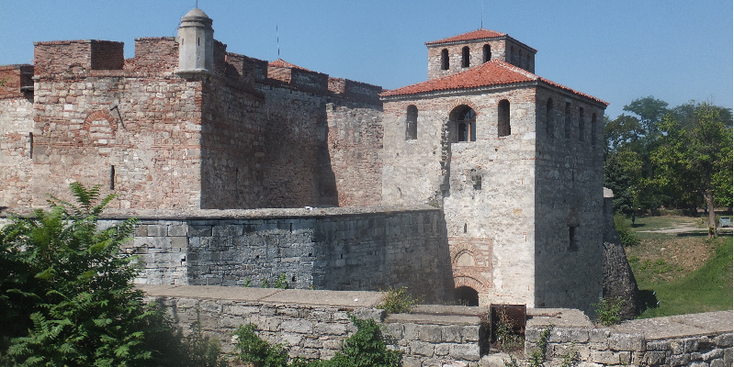 Baba-Vida-museum-fort-Donau-Vidin-Bulgarije-wachttoren-muren-gracht
