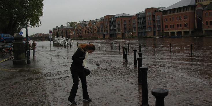 Ouse-rivier-overstroming-York-oevers-Engeland