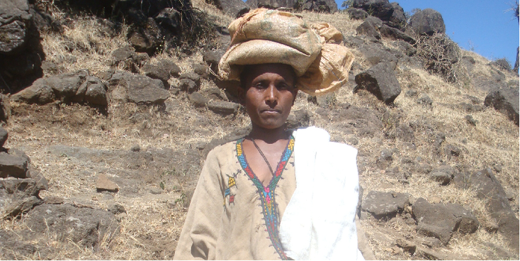 Tis-Isat-blauwe-Nijl-lokale-vrouw-Ethiopië