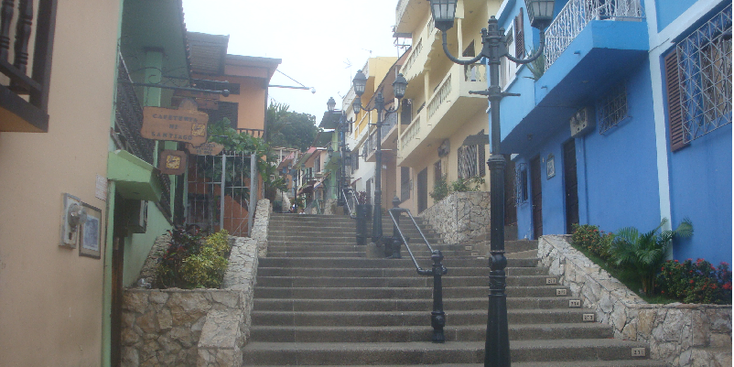 guayaquil-trap-gekleurde-huizen-Ecuador