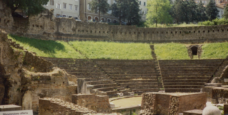 Triëst-Romeinse-arena-theater-Italië
