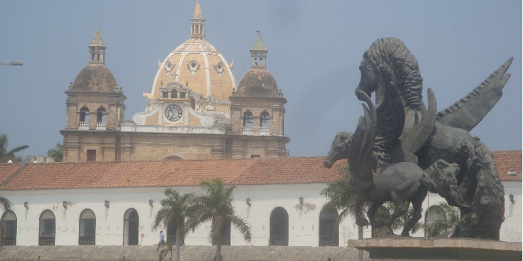 Cartagena-Colombia-straatleven-kokosnoot-verkoper-straat
