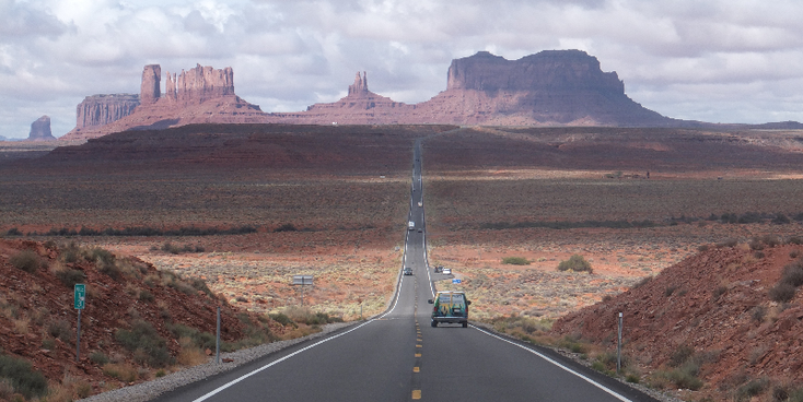Monument-Valley-weg-nationaal-park-Verenigde-Staten