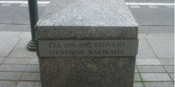 Vilnius-Gedimino-Prospektas-herdenking-steen-straat-Litouwen 