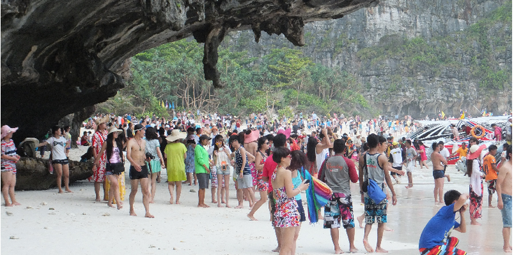 Ko-Phi-Phi-bootjes-Bay-baai-Thailand-strand